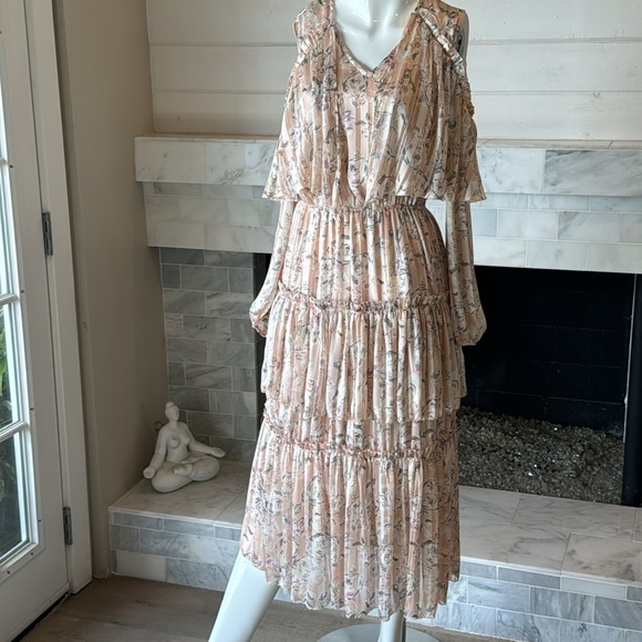 Chelsea & Violet Floral Tiered Cold Shoulder Midi Dress Size Small - Picture 3 of 11